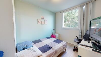 Photo du 77 Rue Philippe Fabia, 69008 Lyon, France Lyon