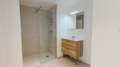 Photo du Rue Des Alliés, 69100 Villeurbanne, France Villeurbanne