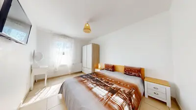 Photo du 52 Rue du Professeur Roux, 69200 Vénissieux, France Vénissieux