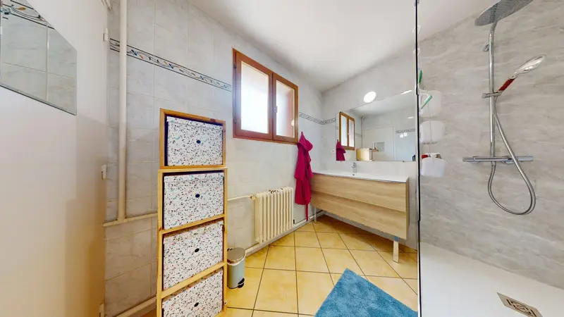 Photo du 2 Rue Jean Perrin, 69009 Lyon, France Lyon