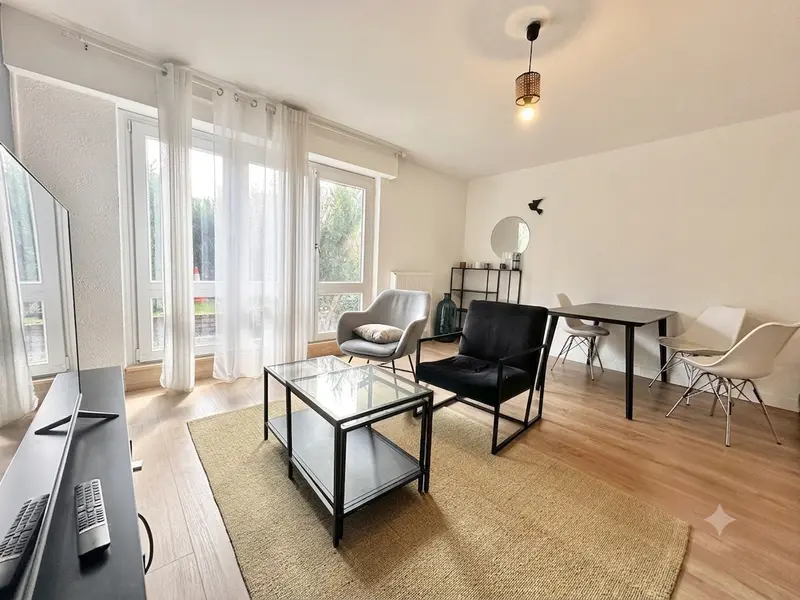 Photo du 7 square gustave maroteau, 91000 Évry, France Évry