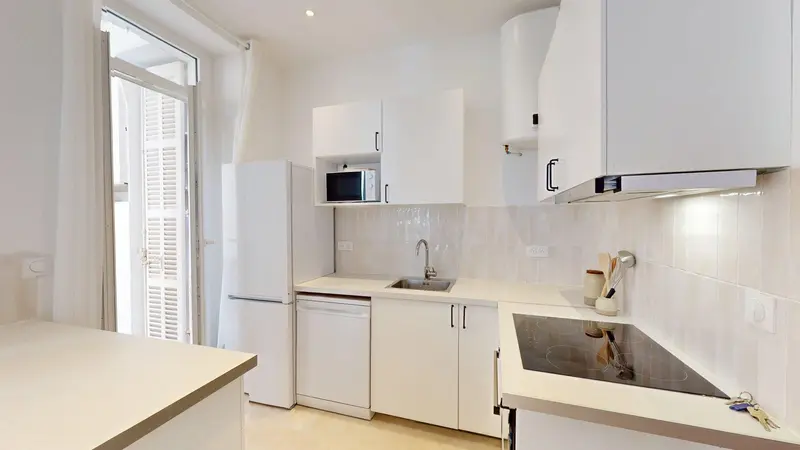 Photo du 73 Cours Lieutaud, 13006 Marseille, France Marseille