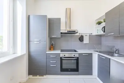 Photo du 56 Place Bernard Dubois, 13001 Marseille, France Marseille