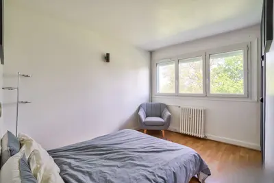 Photo du 30 Rue Saint-Martin, 94290 Villeneuve-le-Roi, France Villeneuve-le-Roi