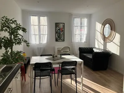 Photo du 28 Rue Vincent Courdouan, 83000 Toulon, France Toulon
