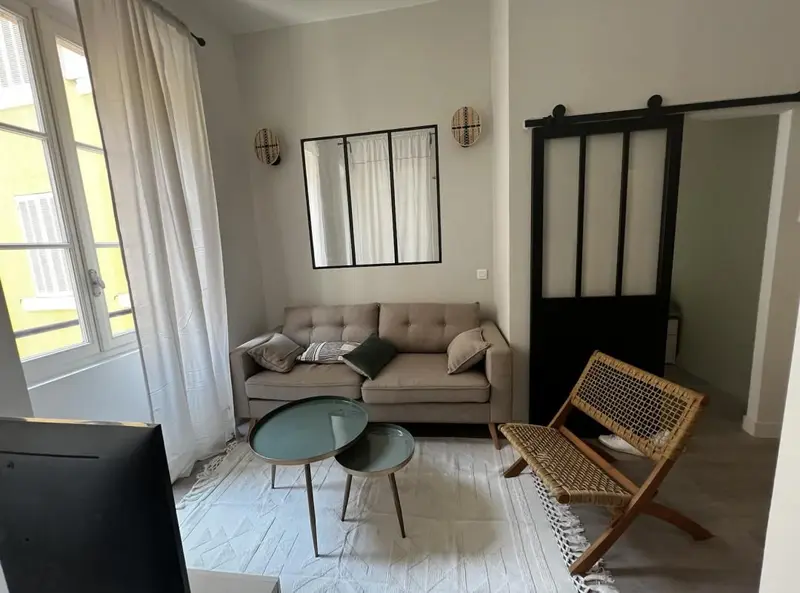 Photo du 102 Rue de l'Évêché, 13002 Marseille, France Marseille