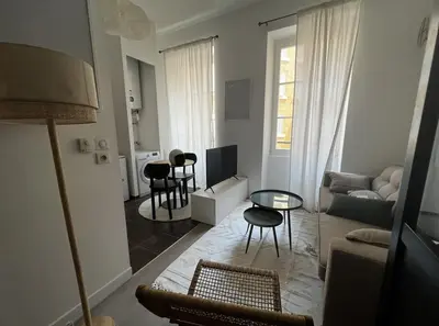 Photo du 102 Rue de l'Évêché, 13002 Marseille, France Marseille