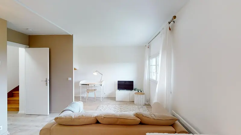 Photo du 2 Place Louis Aragon, 93160 Noisy-le-Grand, France Noisy-le-Grand