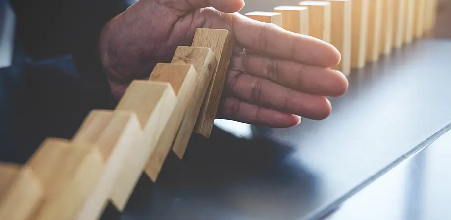 mains assurance qui protège contre impayés