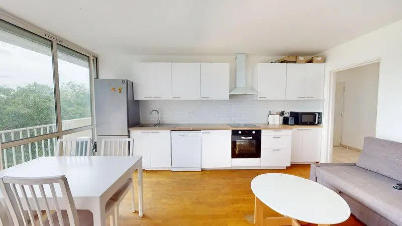 Photo du 12 Rue Des Châteaux Bruloir, 95000 Cergy, France Cergy