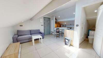 Photo du 8 avenue Viviani, cours, 69200 Vénissieux, France Vénissieux