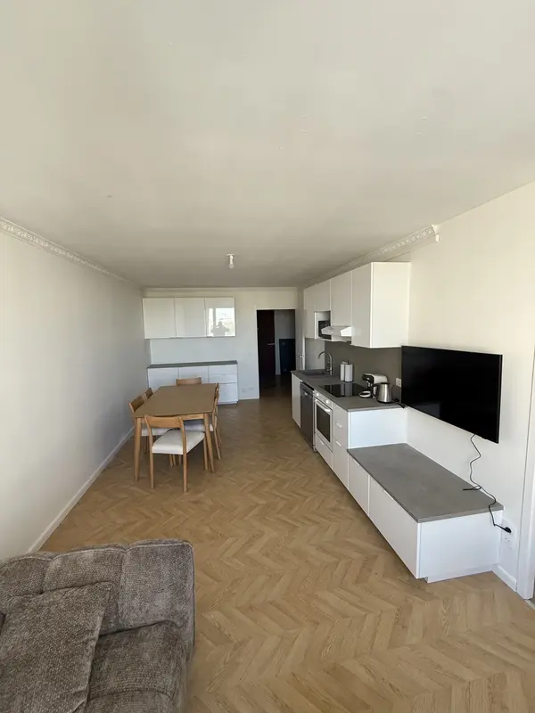 Photo du 77 Rue Philippe Fabia, 69008 Lyon, France Lyon