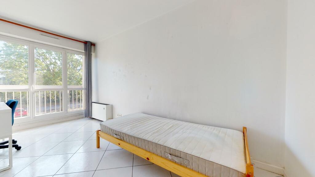 Photo du 204 Rue Les Chênes Bruns, 95000 Cergy, France Cergy