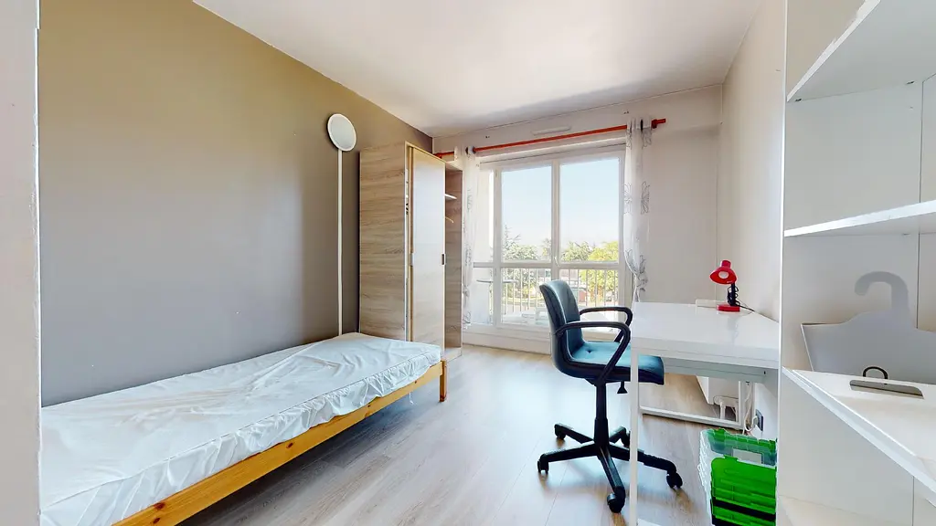 Photo du 204 Rue Les Chênes Bruns, 95000 Cergy, France Cergy