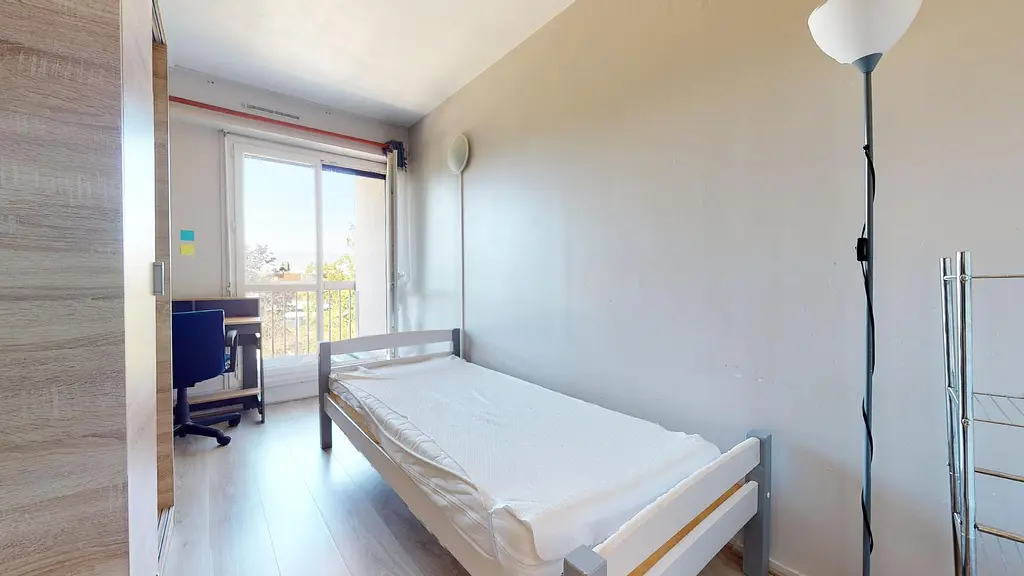 Photo du 204 Rue Les Chênes Bruns, 95000 Cergy, France Cergy