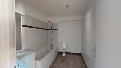 Photo du 1463 Rue Louis Blériot, 78530 Buc, France Buc