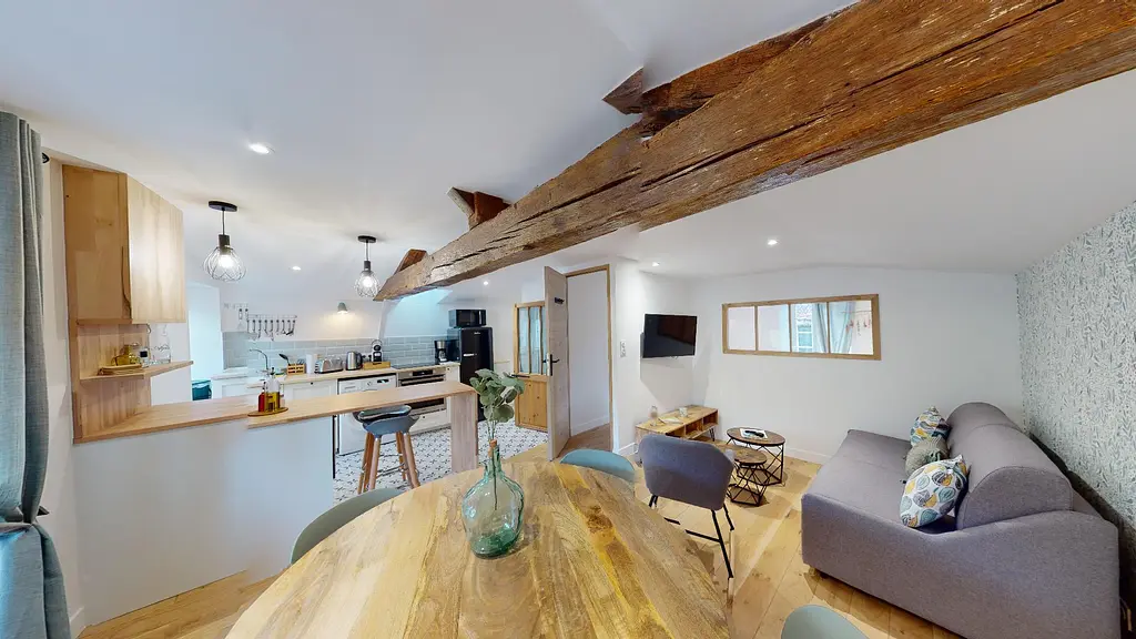 Photo du 5 Place Du Commandant Raynal, 16000 Angoulême, France Angoulême