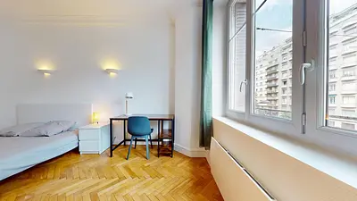 Photo du 120 Cours Jean Jaurès, 38000 Grenoble, France Grenoble