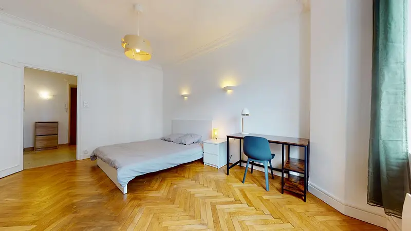 Photo du 120 Cours Jean Jaurès, 38000 Grenoble, France Grenoble