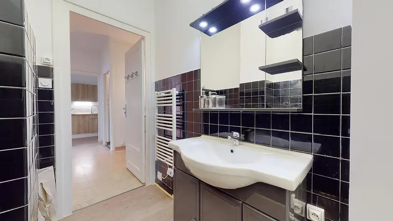 Photo du 120 Cours Jean Jaurès, 38000 Grenoble, France Grenoble