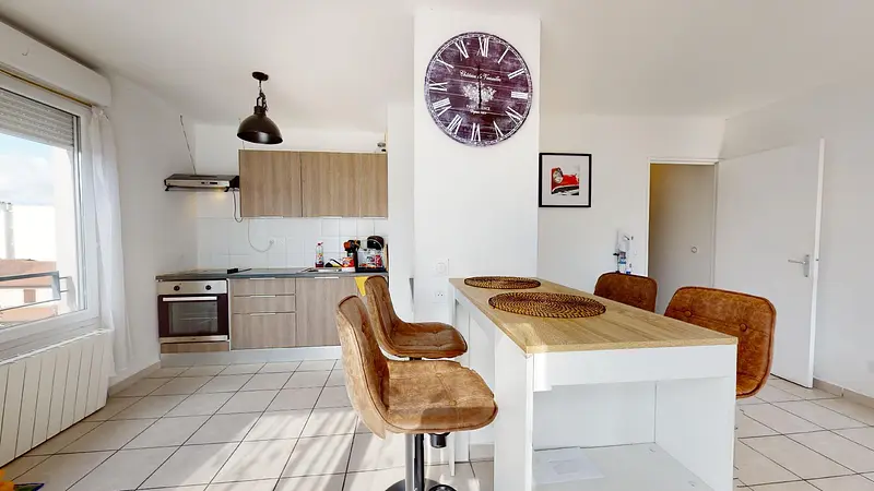 Photo du 2 Rue Du 19 Mars 1962, 69120 Vaulx-en-Velin, France Vaulx-en-Velin