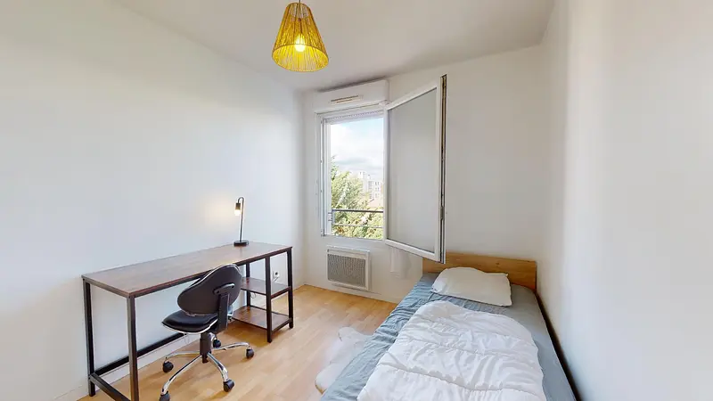 Photo du 2 Rue Du 19 Mars 1962, 69120 Vaulx-en-Velin, France Vaulx-en-Velin