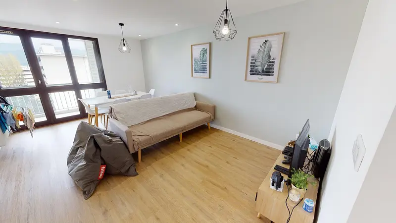 Photo du 22 Rue Gérard Philipe, 38100 Grenoble, France Grenoble