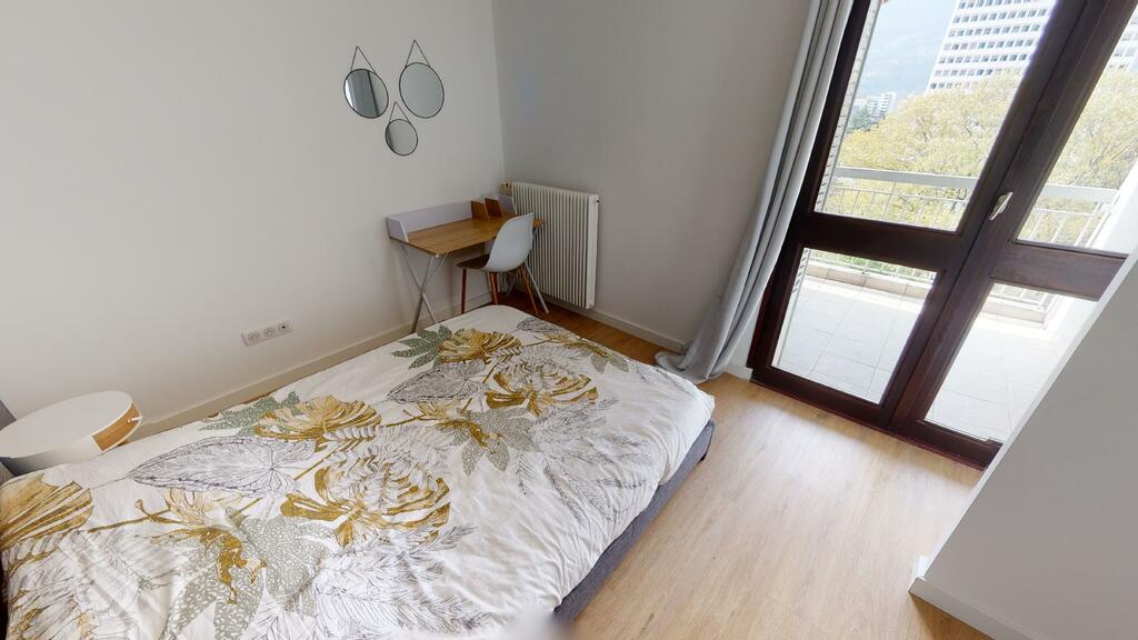 Photo du 22 Rue Gérard Philipe, 38100 Grenoble, France Grenoble