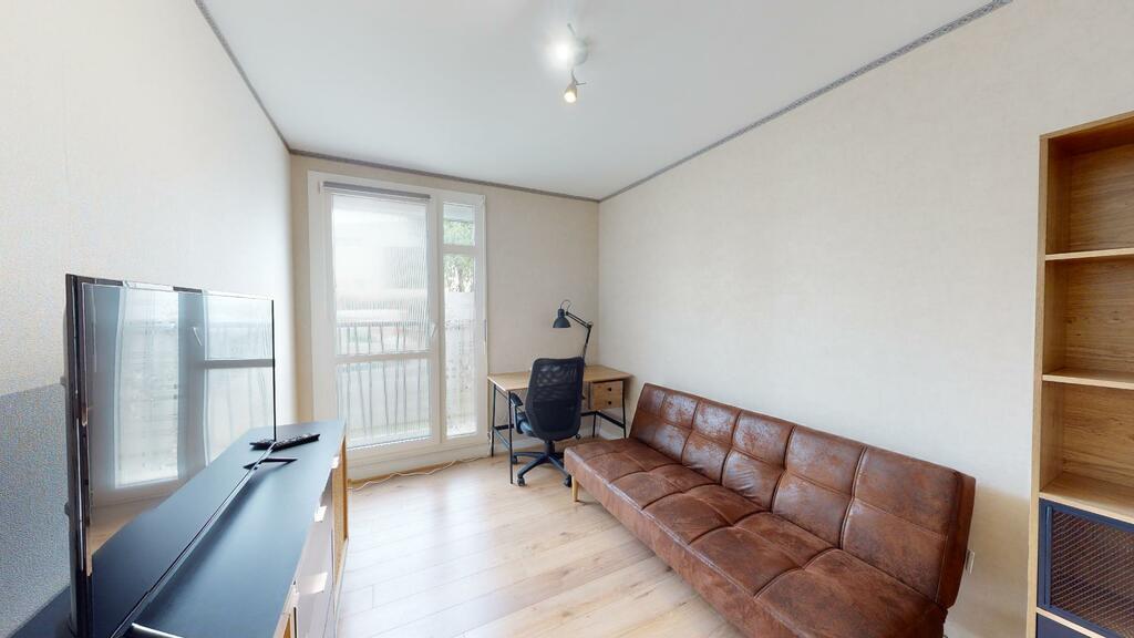 Photo du 12 Rue De Taissy, 51100 Reims, France Reims