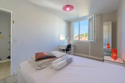 Photo du 33 rue Henri Brosse, 69310 Pierre-Bénite, France Pierre-Bénite