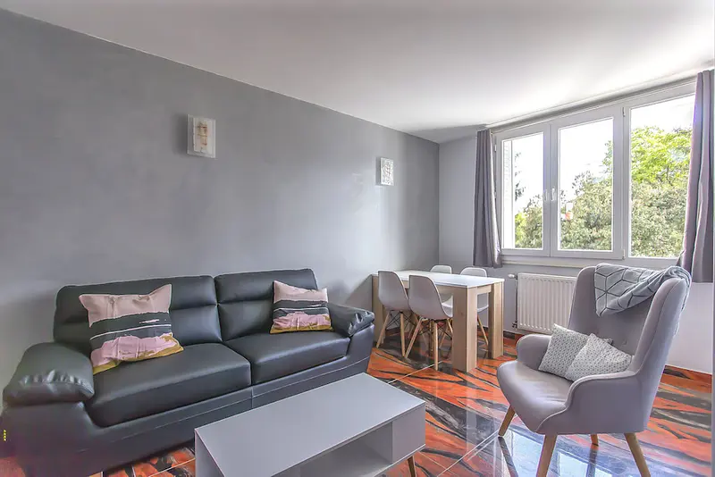Photo du 16 Rue Alphonse Allais, 38400 Saint-Martin-d'Hères, France Saint-Martin-d'Hères