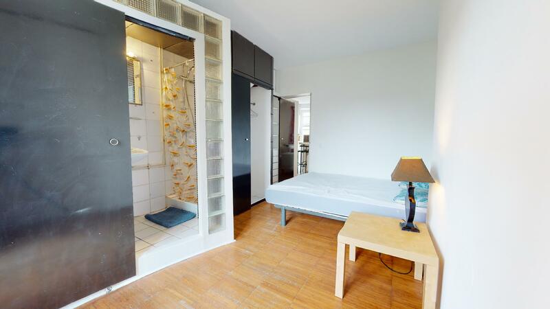 Photo du 27 Rue Violet, 75015 Paris, France Paris