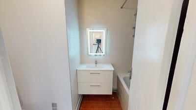 Photo du 72 Cours De La Libération Et Du Général De Gaulle, 38100 Grenoble, France Grenoble