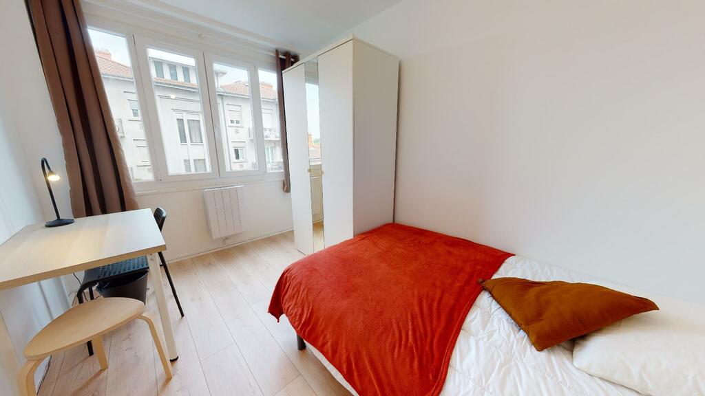 Photo du 140 Cours Émile Zola, 69100 Villeurbanne, France Villeurbanne