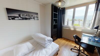 Photo du 1 Rue Saint-Exupéry, 38400 Saint-Martin-d'Hères, France Saint-Martin-d'Hères