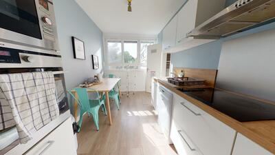 Photo du 20 Avenue Des Thébaudières, 44800 Saint-Herblain, France Saint-Herblain