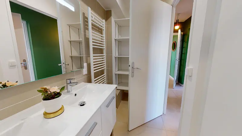 Photo du 170 Avenue Roger Salengro, 69100 Villeurbanne, France Villeurbanne