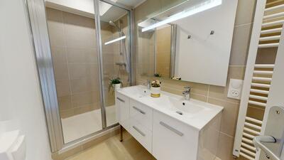 Photo du 170 Avenue Roger Salengro, 69100 Villeurbanne, France Villeurbanne