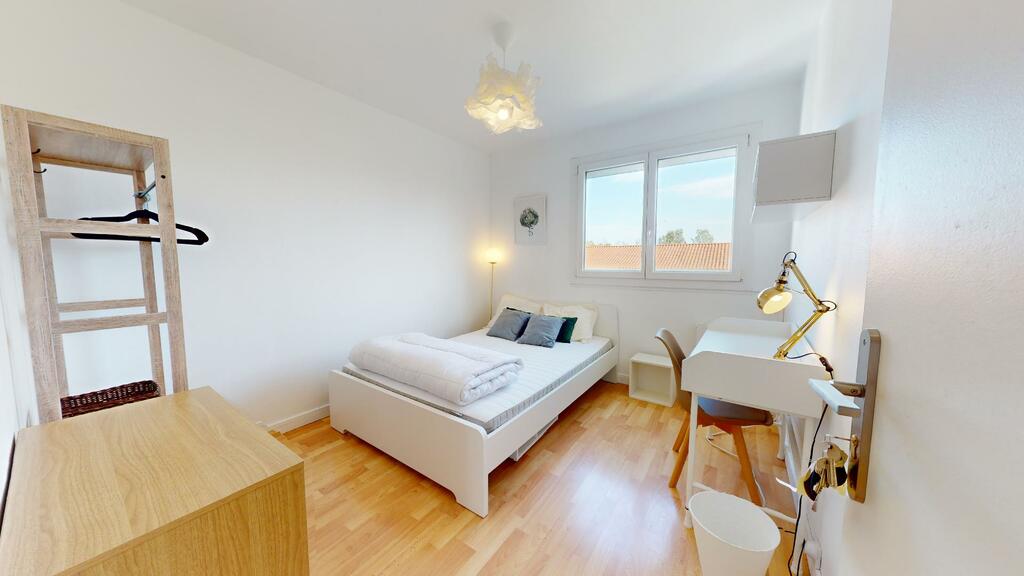 Photo du 27 Rue D'arsonval, 69800 Saint-Priest, France Saint-Priest