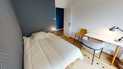 Photo du 28 Place Louis Jouvet, 38100 Grenoble, France Grenoble