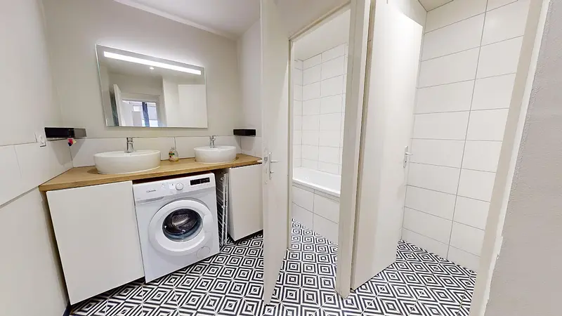 Photo du 8 Rue Victor Lagrange, 69007 Lyon, France Lyon