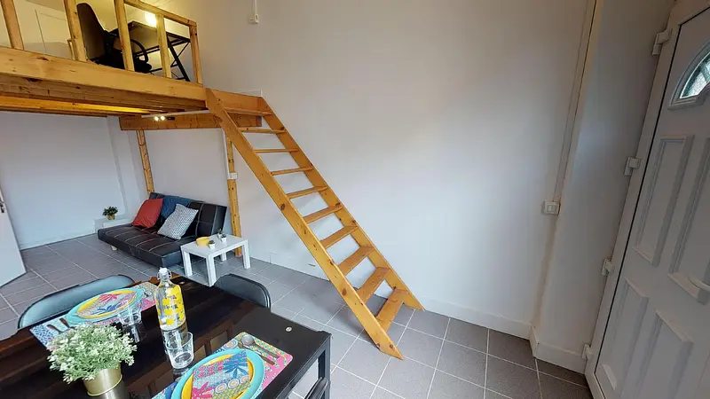 Photo du 52 bis Rue Salomon Reinach, RDC rue, 69007 Lyon, France Lyon