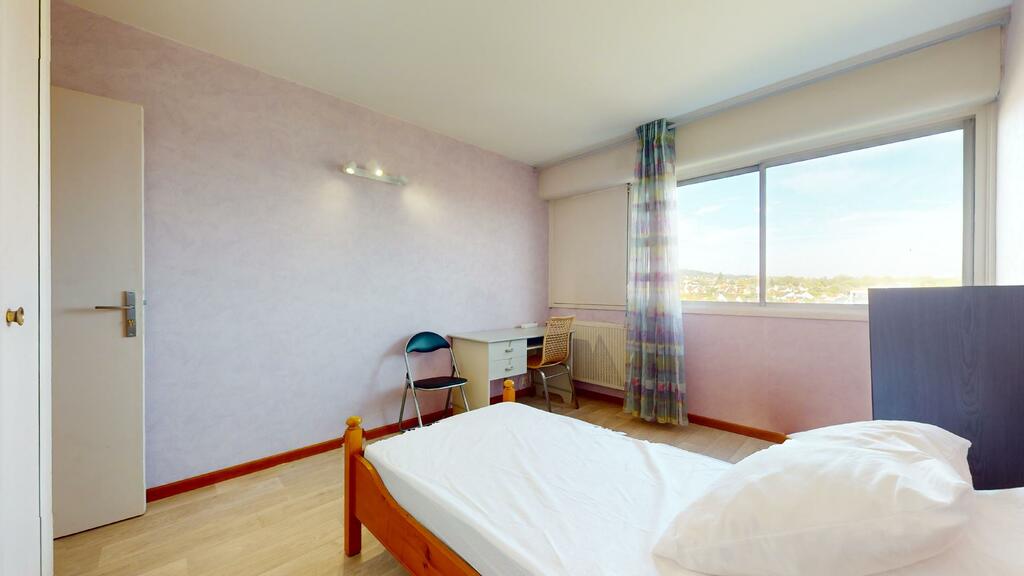 Photo du 22 Allée Albert Thomas, 91300 Massy, France Massy