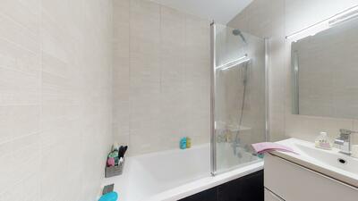 Photo du 427 cours Émile zola, 69100 Villeurbanne, France Villeurbanne