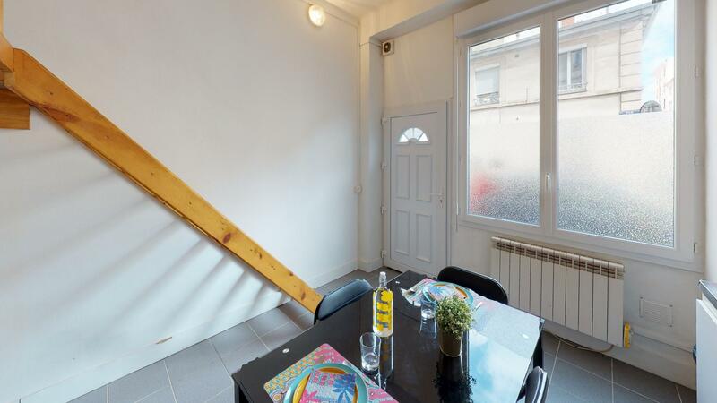 Photo du 52 bis Rue Salomon Reinach, RDC rue, 69007 Lyon, France Lyon