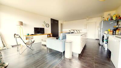 Photo du 3 Rue De La Justice Pourpre, 95000 Cergy, France Cergy