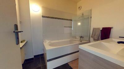 Photo du 3 Rue De La Justice Pourpre, 95000 Cergy, France Cergy