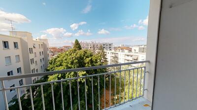 Photo du 14 Rue Saint-Firmin, 69008 Lyon, France Lyon