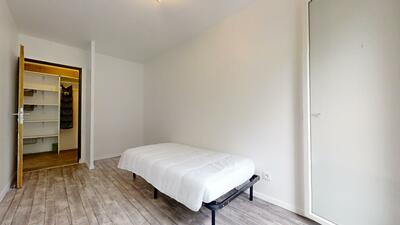 Photo du 7 Rue Plaisances, 78711 Mantes-la-Ville, France Mantes-la-Ville