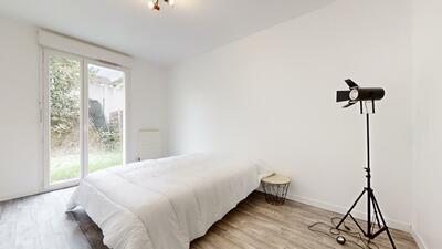 Photo du 7 Rue Plaisances, 78711 Mantes-la-Ville, France Mantes-la-Ville